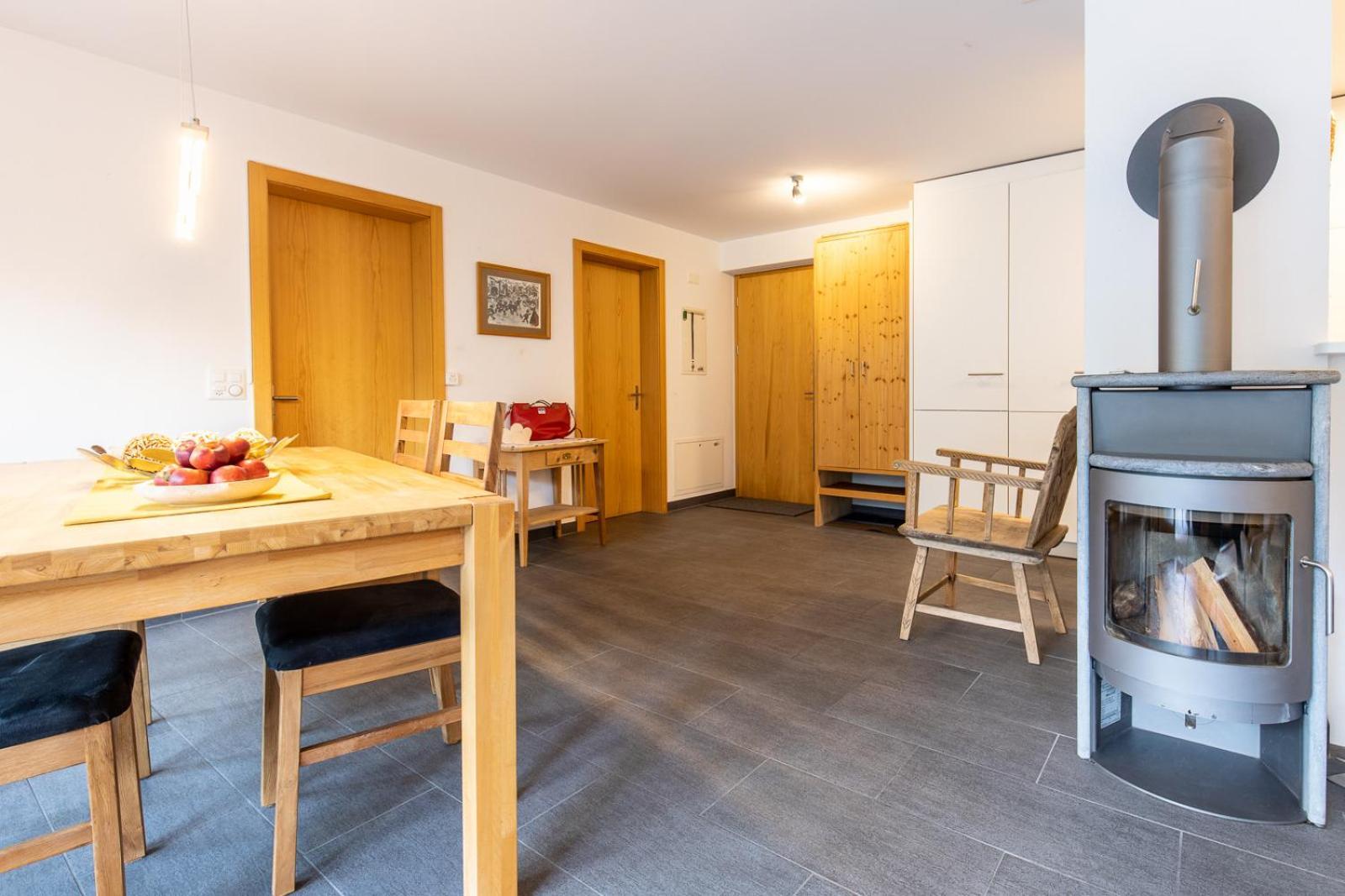 La Stuevetta Apartment Scuol Luaran gambar